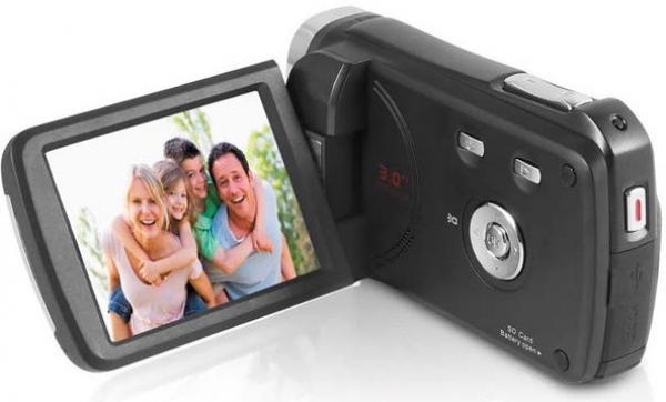Bell & Howell анонсира компактната и евтина видеокамера Rogue