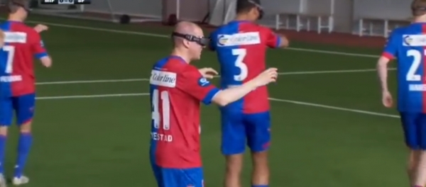 Какво става, когато смесиш виртуалната с реалната игра на футбол