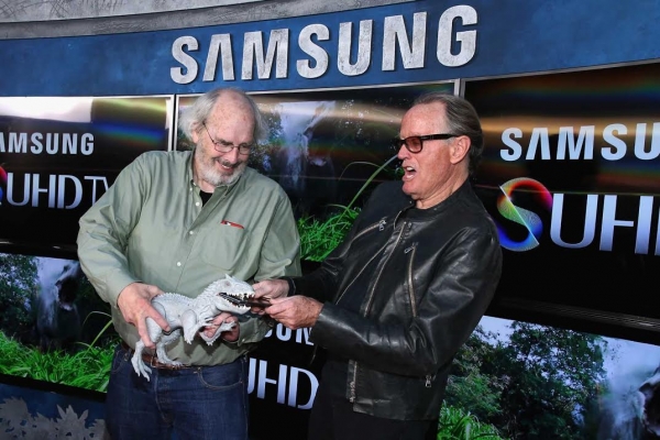 Samsung Electronics и Universal Pictures обявиха глобално маркетингово партньорство за Джурасик свят на Amblin Entertainment