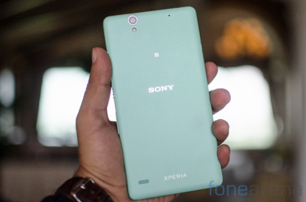 В Индия започнаха продажбите на смартфона Sony Xperia C4 с две SIM-карти