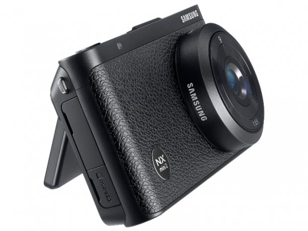 Първа информация за безогледалния цифров фотоапарат Samsung NX Mini 2