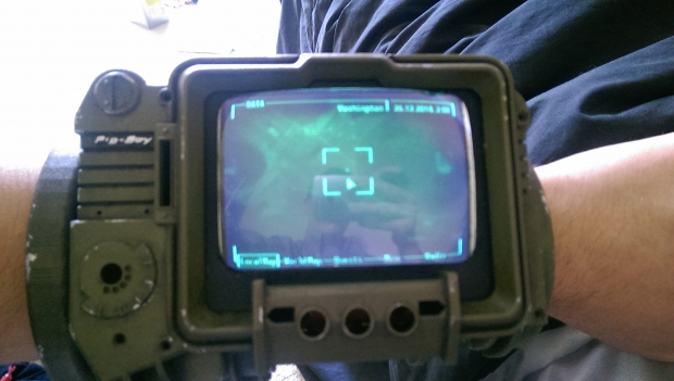 PipBoy от Fallout 3 с използване на Raspberry Pi