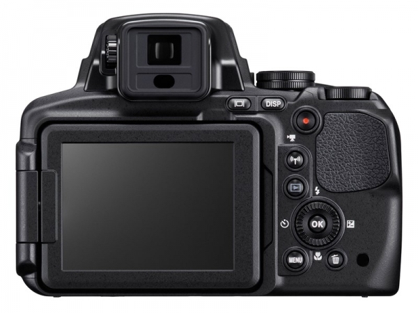 Започнаха продажбите на цифровия фотоапарат Nikon Coolpix P900 с 83х оптично увеличение