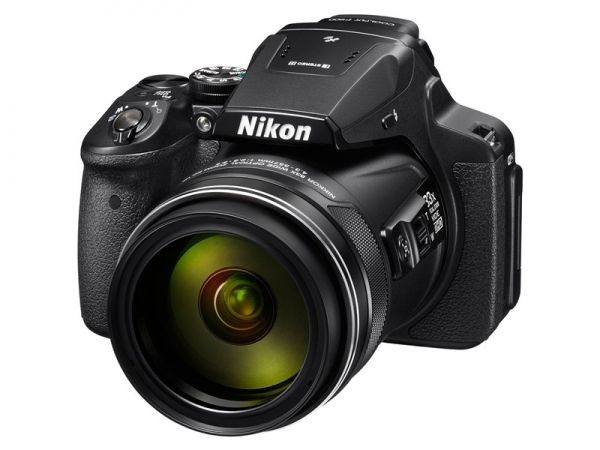 Започнаха продажбите на цифровия фотоапарат Nikon Coolpix P900 с 83х оптично увеличение
