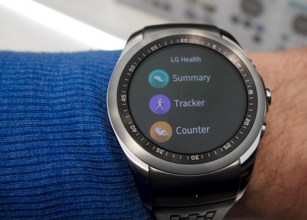 Първи впечатления от умния часовник LG Watch Urbane LTE със 700 мАч батерия