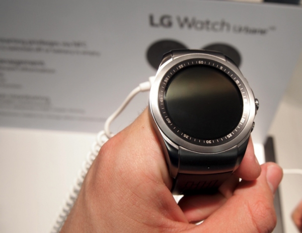Първи впечатления от умния часовник LG Watch Urbane LTE със 700 мАч батерия