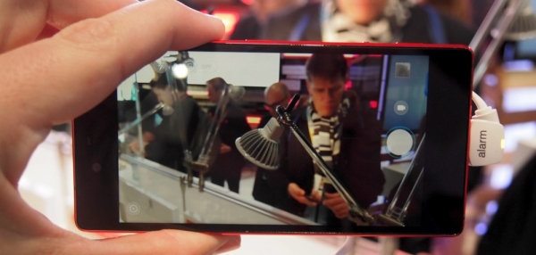 Първи впечатления от смартфона Lenovo Vibe Shot