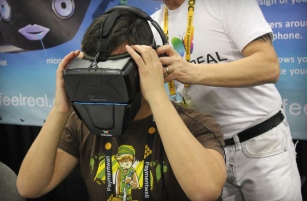 Feelreal добавя в шлемовете за виртуална реалност генератор на аромати