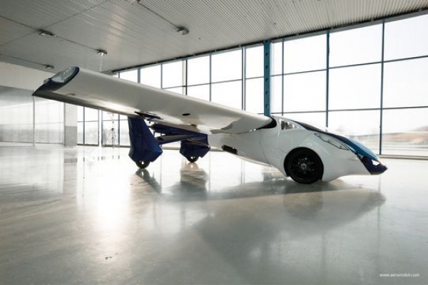 AeroMobil ще започне продажбите на летящи автомобили през 2017 година