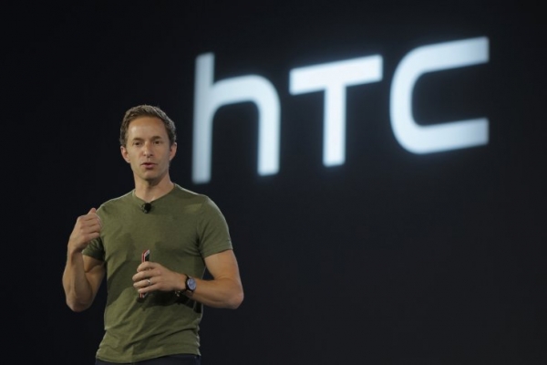 Главният дизайнер на HTC напусна компанията след по-малко от година в нея