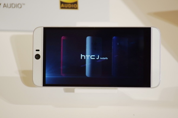 HTC представи новото поколение J butterfly в Япония