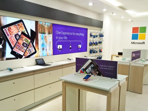 Фирмените магазини на Nokia ще се превърнат в търговски обекти на Microsoft