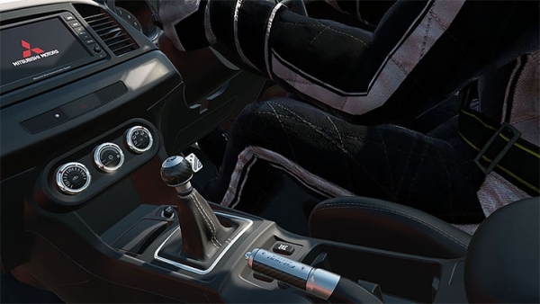Project CARS втора поред седмица оглавява британската чарт класация