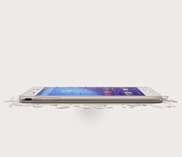 Безкомпромисният Sony Xperia M4 Aqua – в магазините на VIVACOM от другата седмица