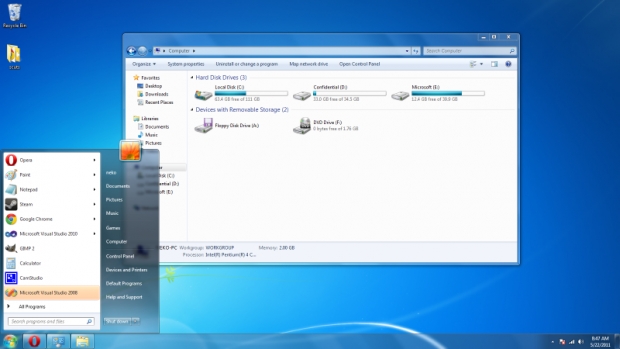 Компютри с предварително инсталирана Windows 7 ще се продават до месец октомври 2016 година
