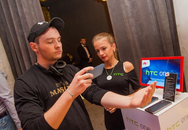 Мтел предлага HTC One A9 в магазините си