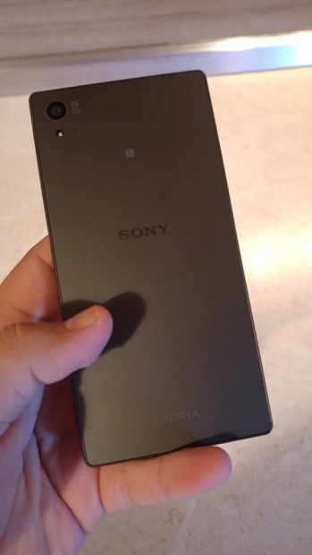 Ревю на смартфона Sony Xperia Z5: изпитана формула