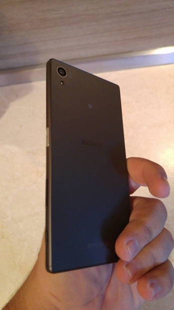Ревю на смартфона Sony Xperia Z5: изпитана формула