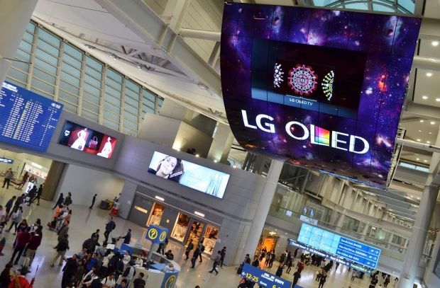LG  - OLED   