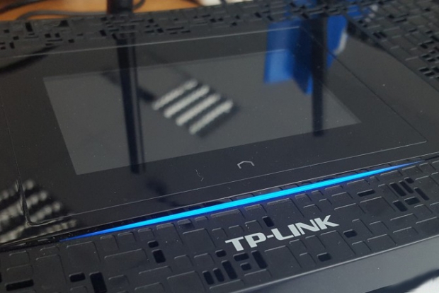 Ревю на TP-LINK Touch P5: Първият рутер на компанията със сензорен екран