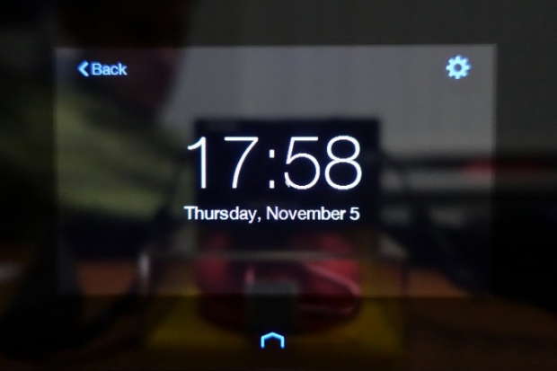 Ревю на TP-LINK Touch P5: Първият рутер на компанията със сензорен екран
