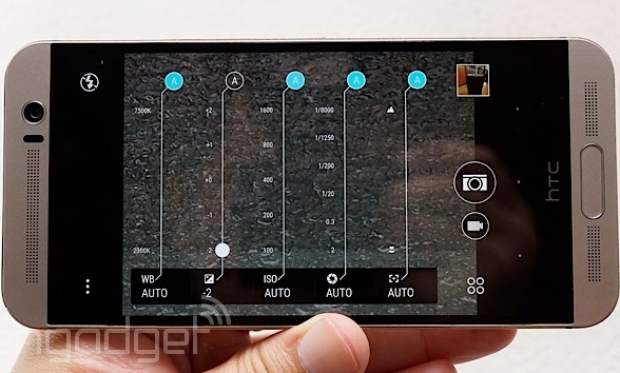 HTC представи смартфона от висок клас One M9+ Aurora Edition