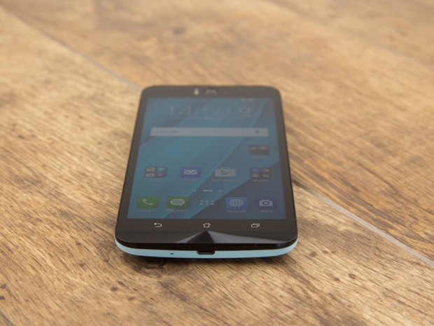 Ревю на ASUS ZenFone Selfie: смартфон за принцеси