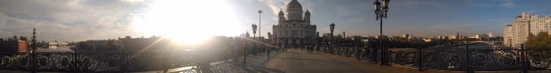 Ревю на ASUS ZenFone Selfie: смартфон за принцеси