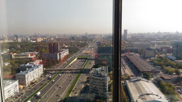 Ревю на ASUS ZenFone Selfie: смартфон за принцеси