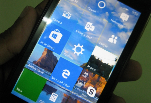 Microsoft представи версия Windows 10 Mobile 10572