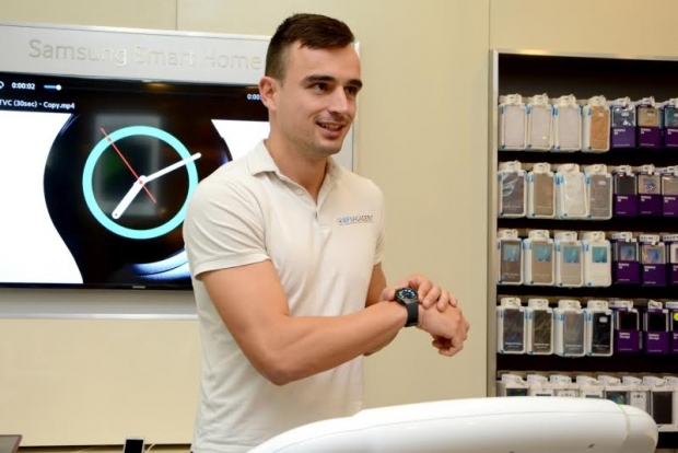 Samsung представи в България Gear S2