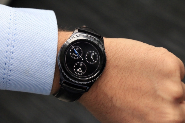 Ревю на Samsung Gear S2: нов обрат в класа на умните часовници
