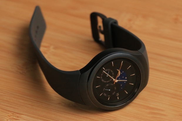 Ревю на Samsung Gear S2: нов обрат в класа на умните часовници