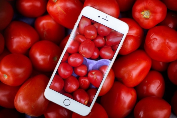 Apple очаква рекордно търсене на най-новите iPhone 6s и iPhone 6s Plus
