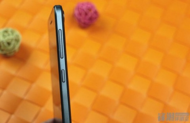 В Китай започнаха продажбите на смартфона НТС Desire 728