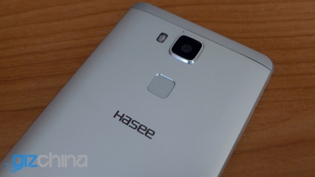 Първа информация за флагманския смартфон Hasee X60