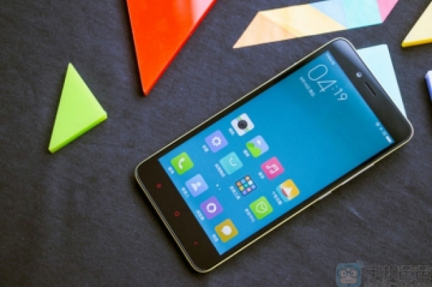 За по-малко от месец Xiaomi продаде 1,5 милиона смартфона Redmi Note 2