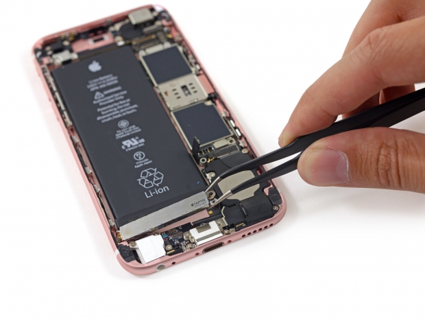 iPhone 6s беше разглобен на части