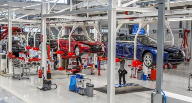 Tesla Model X за европейския пазар ще се произвежда в Холандия