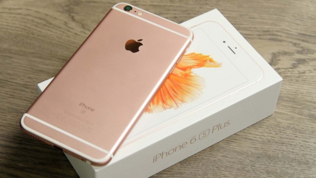 Ревю на Apple iPhone 6s и 6s Plus: експеримент над здравия разум?