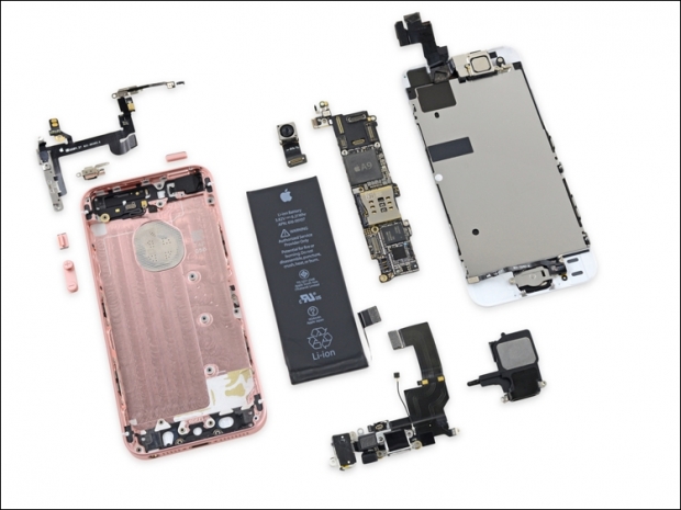 iFixit: смартфонът iPhone SE е лесен за ремонтиране