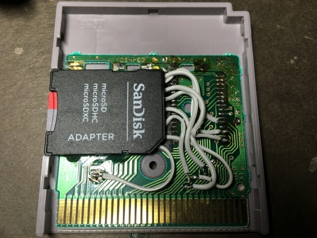 Game Boy Zero – самостоятелно сглобена версия на култовата Game Boy, но с Raspberry Pi, цветен екран и стотици игри