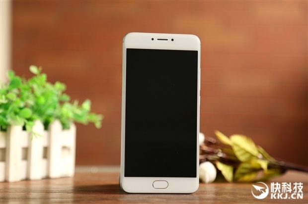 Meizu M3 Note: 12 милиона предварителни поръчки и 100 000 бройки за 7 минути