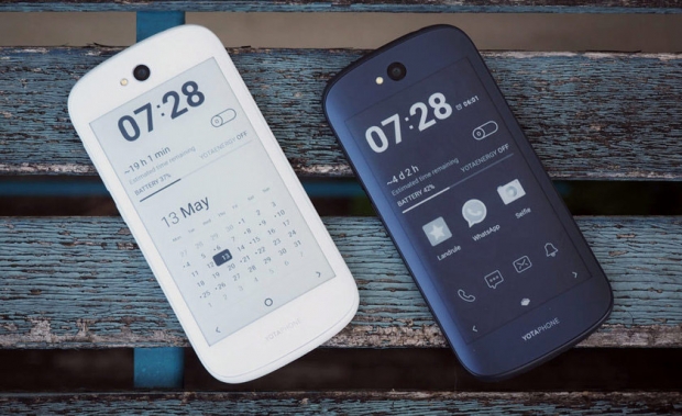 Новият YotaPhone 3 ще има мощна акумулаторна батерия, по-добър дизайн и адекватна цена