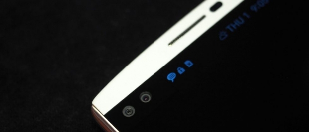 LG V20 съчетава мощна конфигурация с разочароващ екран