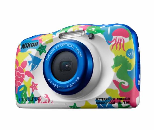 Фотоапаратът Nikon Coolpix W100 може да се използва във вода на дълбочина до 10 метра