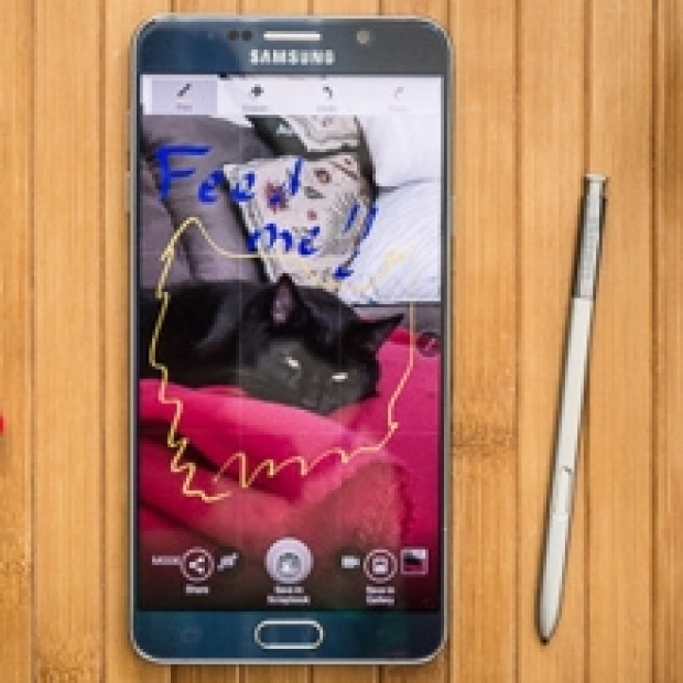 Samsung безплатно ще дава смартфони Galaxy Note 5 на туристите в Южна Корея