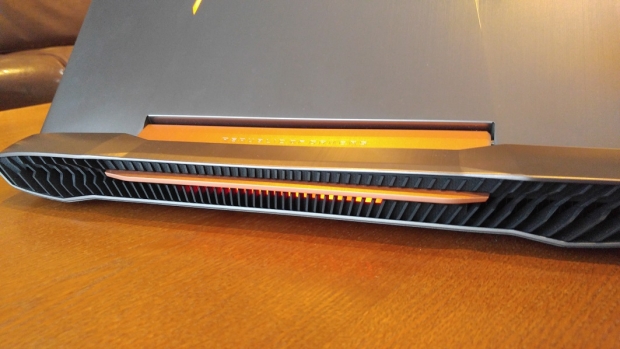 Ревю на ASUS ROG G752: най-мощния геймърски ноутбук