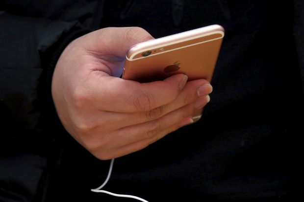 Норвежката полиция принуди наркодилър да отключи своя iPhone чрез пръстовия си отпечатък