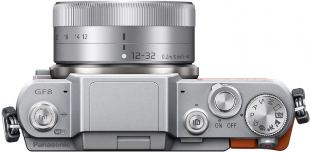 Panasonic представи безогледалния фотоапарат Lumix GF8